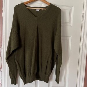 Men's Lambs Wool V-Neck Sweater Size XL